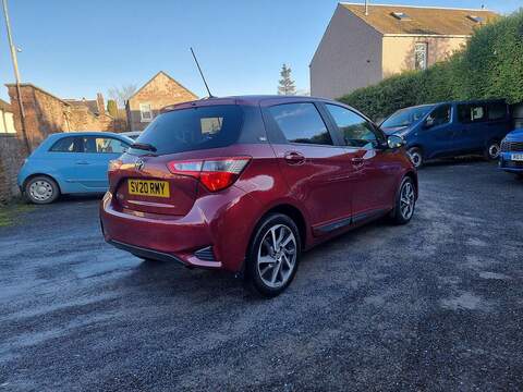 Toyota Yaris Yaris Y20 Bi-tone Hatchback 1 Manual Petrol - U93