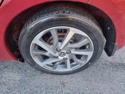 Toyota Yaris Yaris Y20 Bi-tone Hatchback 1 Manual Petrol - U93