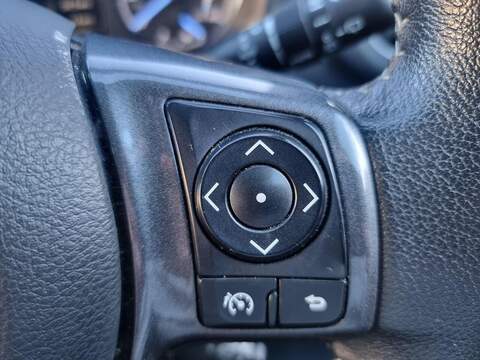 Toyota Yaris Yaris Y20 Bi-tone Hatchback 1 Manual Petrol - U93