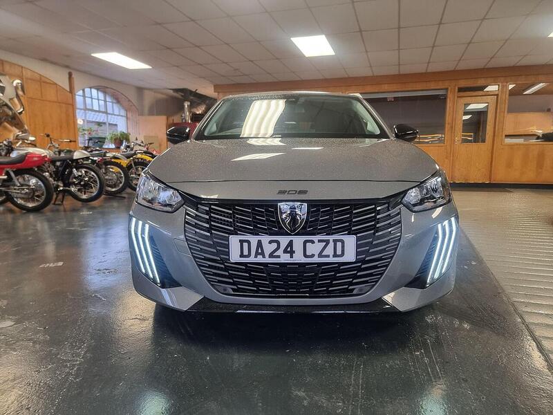Peugeot 208 1.2 HYBRID Allure Hatchback 5dr Petrol Hybrid e-DSC6 Euro 6 (s/s) (100 ps) - U94