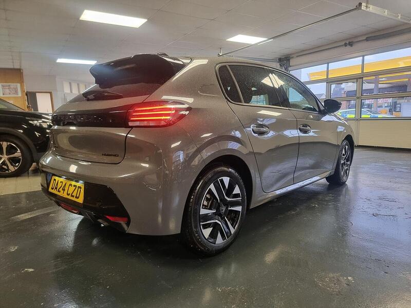 Peugeot 208 1.2 HYBRID Allure Hatchback 5dr Petrol Hybrid e-DSC6 Euro 6 (s/s) (100 ps) - U94