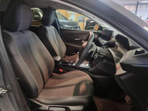 Peugeot 208 1.2 HYBRID Allure Hatchback 5dr Petrol Hybrid e-DSC6 Euro 6 (s/s) (100 ps) - U94