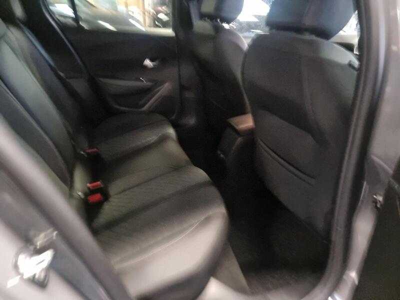 Peugeot 208 1.2 HYBRID Allure Hatchback 5dr Petrol Hybrid e-DSC6 Euro 6 (s/s) (100 ps) - U94