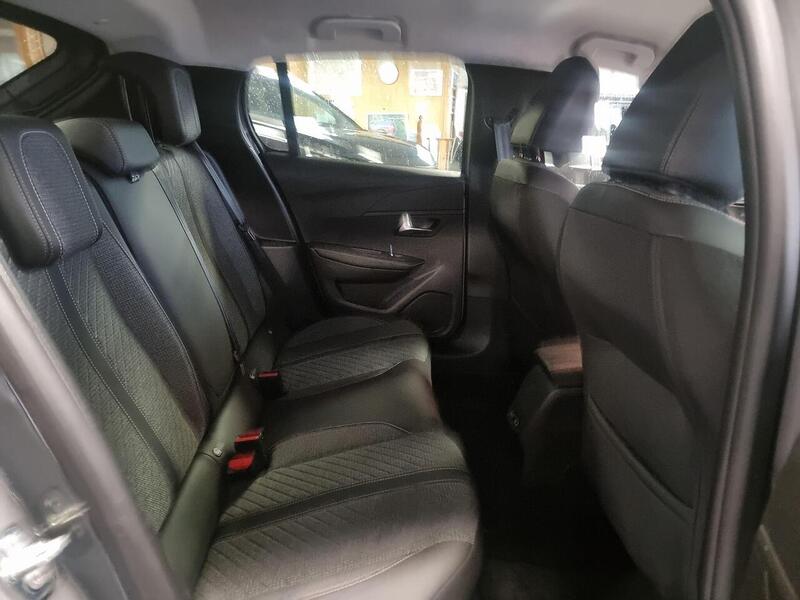 Peugeot 208 1.2 HYBRID Allure Hatchback 5dr Petrol Hybrid e-DSC6 Euro 6 (s/s) (100 ps) - U94