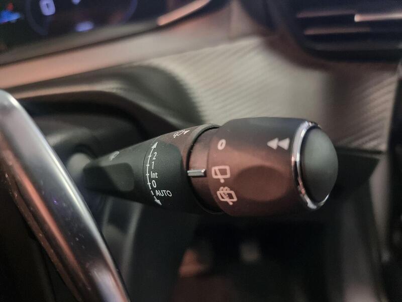 Peugeot 208 1.2 HYBRID Allure Hatchback 5dr Petrol Hybrid e-DSC6 Euro 6 (s/s) (100 ps) - U94