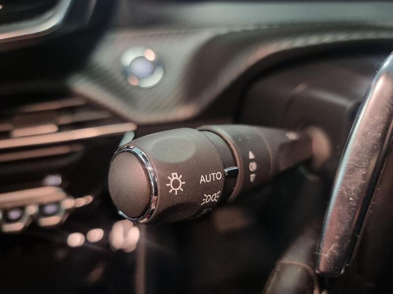 Peugeot 208 1.2 HYBRID Allure Hatchback 5dr Petrol Hybrid e-DSC6 Euro 6 (s/s) (100 ps) - U94