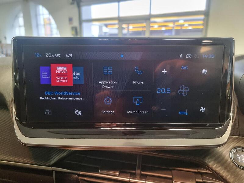 Peugeot 208 1.2 HYBRID Allure Hatchback 5dr Petrol Hybrid e-DSC6 Euro 6 (s/s) (100 ps) - U94