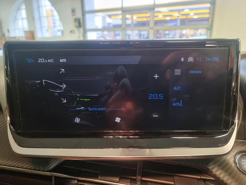 Peugeot 208 1.2 HYBRID Allure Hatchback 5dr Petrol Hybrid e-DSC6 Euro 6 (s/s) (100 ps) - U94