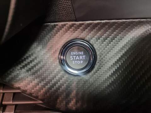 Peugeot 208 1.2 HYBRID Allure Hatchback 5dr Petrol Hybrid e-DSC6 Euro 6 (s/s) (100 ps) - U94