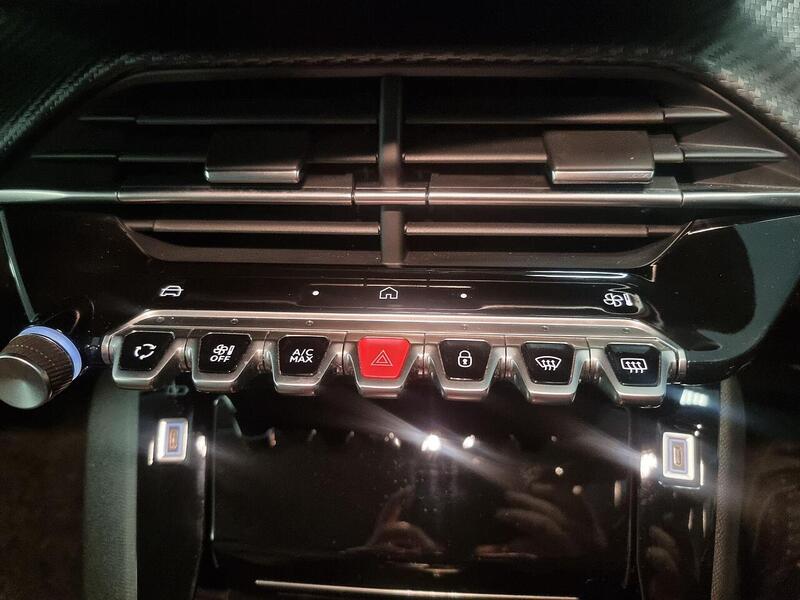 Peugeot 208 1.2 HYBRID Allure Hatchback 5dr Petrol Hybrid e-DSC6 Euro 6 (s/s) (100 ps) - U94