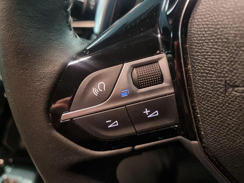 Peugeot 208 1.2 HYBRID Allure Hatchback 5dr Petrol Hybrid e-DSC6 Euro 6 (s/s) (100 ps) - U94