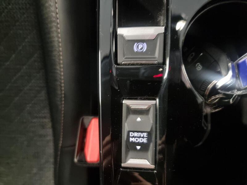 Peugeot 208 1.2 HYBRID Allure Hatchback 5dr Petrol Hybrid e-DSC6 Euro 6 (s/s) (100 ps) - U94