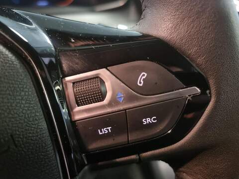 Peugeot 208 1.2 HYBRID Allure Hatchback 5dr Petrol Hybrid e-DSC6 Euro 6 (s/s) (100 ps) - U94