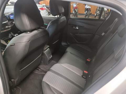 Peugeot 208 1.2 PureTech Allure Premium Hatchback 5dr Petrol Manual Euro 6 (s/s) (100 ps) - U96
