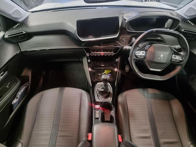 Peugeot 208 1.2 PureTech Allure Premium Hatchback 5dr Petrol Manual Euro 6 (s/s) (100 ps) - U96