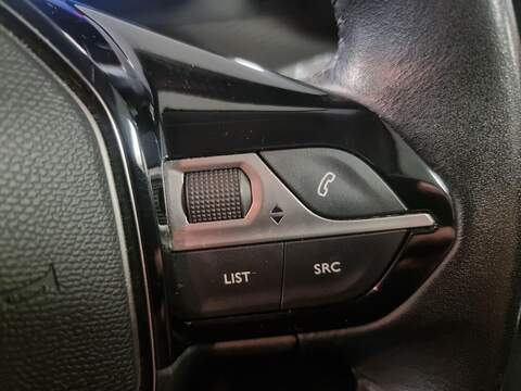 Peugeot 208 1.2 PureTech Allure Premium Hatchback 5dr Petrol Manual Euro 6 (s/s) (100 ps) - U96