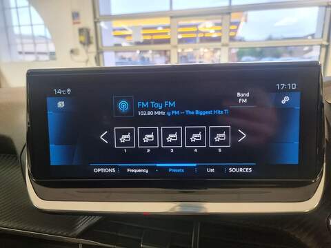 Peugeot 208 1.2 PureTech Allure Premium Hatchback 5dr Petrol Manual Euro 6 (s/s) (100 ps) - U96