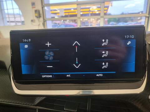 Peugeot 208 1.2 PureTech Allure Premium Hatchback 5dr Petrol Manual Euro 6 (s/s) (100 ps) - U96