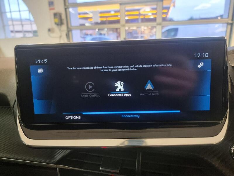 Peugeot 208 1.2 PureTech Allure Premium Hatchback 5dr Petrol Manual Euro 6 (s/s) (100 ps) - U96