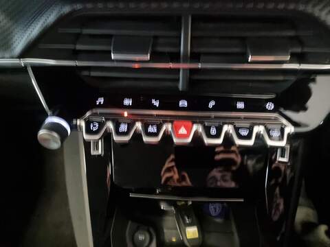 Peugeot 208 1.2 PureTech Allure Premium Hatchback 5dr Petrol Manual Euro 6 (s/s) (100 ps) - U96