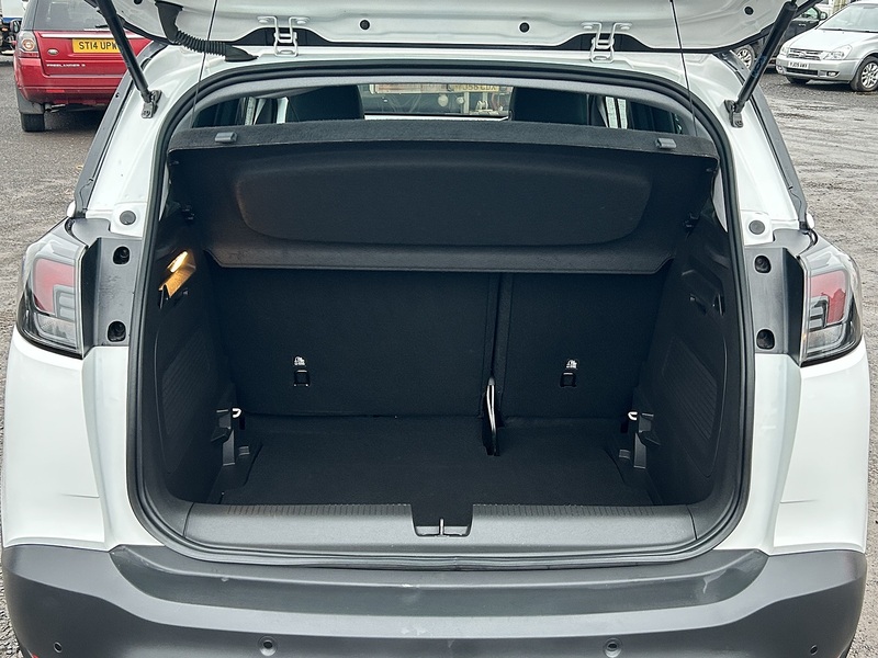 Vauxhall Crossland 1.2 Turbo Elite Nav SUV 5dr Petrol Auto Euro 6 (s/s) (130 ps) - U97