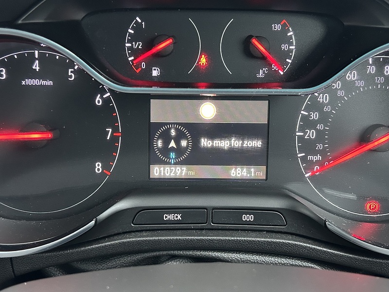 Vauxhall Crossland 1.2 Turbo Elite Nav SUV 5dr Petrol Auto Euro 6 (s/s) (130 ps) - U97