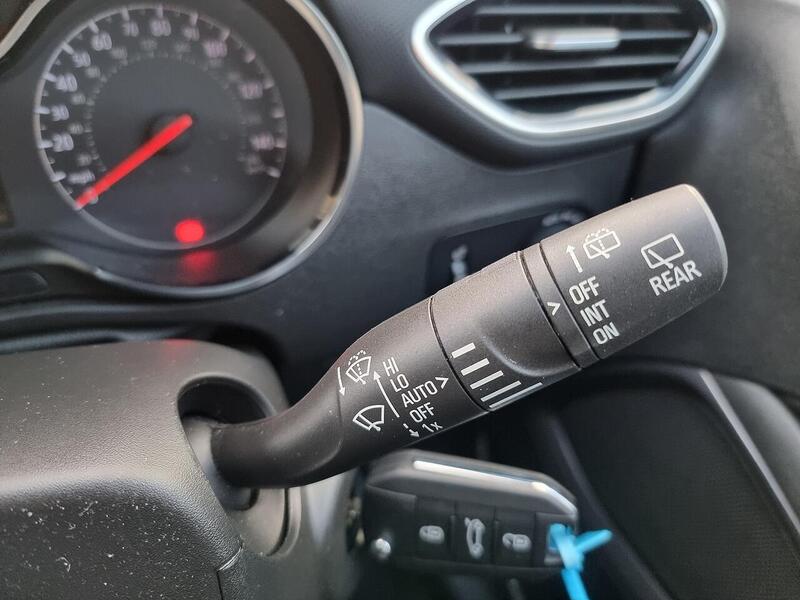 Vauxhall Crossland 1.2 Turbo Elite Nav Auto Euro 6 (s/s) 5dr - U97