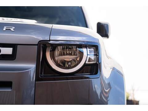 Land Rover Defender 110 Defender 110 2.0 SD4 SE Auto 4WD Euro 6 (s/s) 5dr - U10