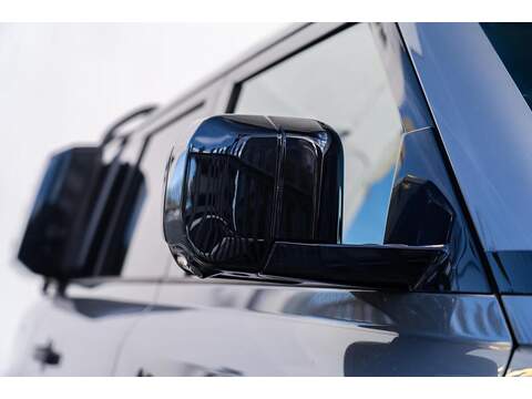 Land Rover Defender 110 Defender 110 2.0 SD4 SE Auto 4WD Euro 6 (s/s) 5dr - U10