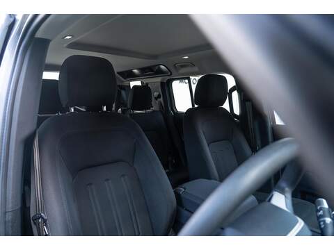 Land Rover Defender 110 Defender 110 2.0 SD4 SE Auto 4WD Euro 6 (s/s) 5dr - U10