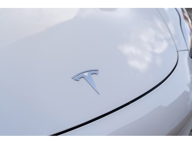 Tesla Model 3 (Dual Motor) Long Range Saloon 4dr Electric Auto 4WDE (346 ps) - U113