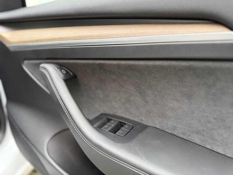 Tesla Model 3 (Dual Motor) Long Range Saloon 4dr Electric Auto 4WDE (346 ps) - U113