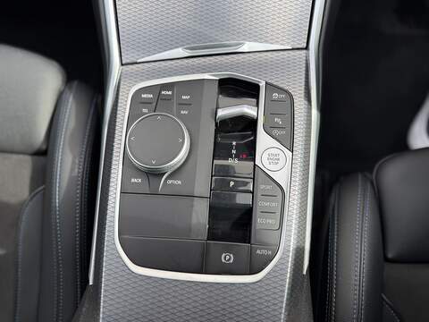 BMW 3 Series 2.0 320i M Sport Saloon 4dr Petrol Auto Euro 6 (s/s) (184 ps) - U117