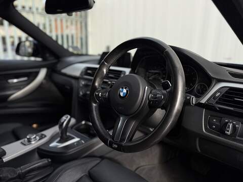 BMW 3 Series 2.0 320d M Sport Saloon 4dr Diesel Auto xDrive Euro 5 (s/s) (184 ps) - U122