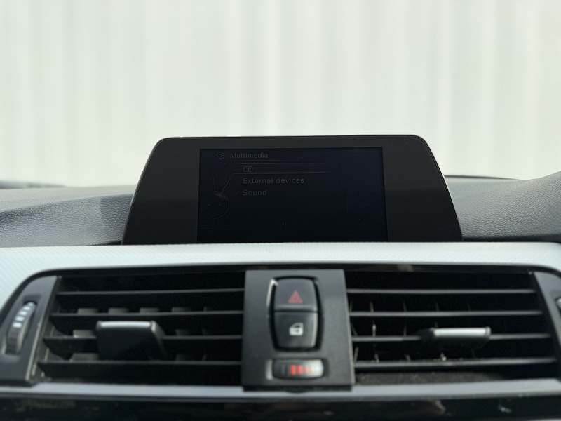 BMW 3 Series 2.0 320d M Sport Saloon 4dr Diesel Auto xDrive Euro 5 (s/s) (184 ps) - U122