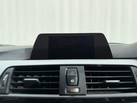 BMW 3 Series 2.0 320d M Sport Saloon 4dr Diesel Auto xDrive Euro 5 (s/s) (184 ps) - U122