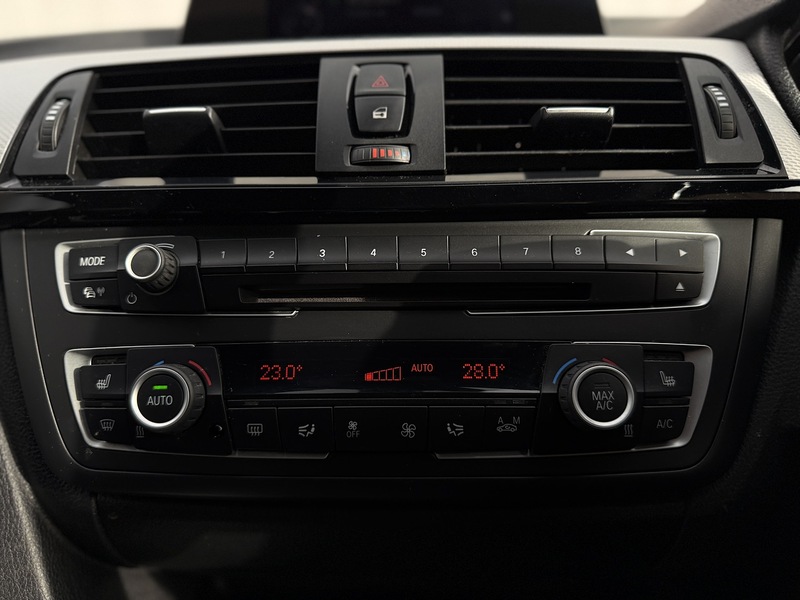 BMW 3 Series 2.0 320d M Sport Saloon 4dr Diesel Auto xDrive Euro 5 (s/s) (184 ps) - U122