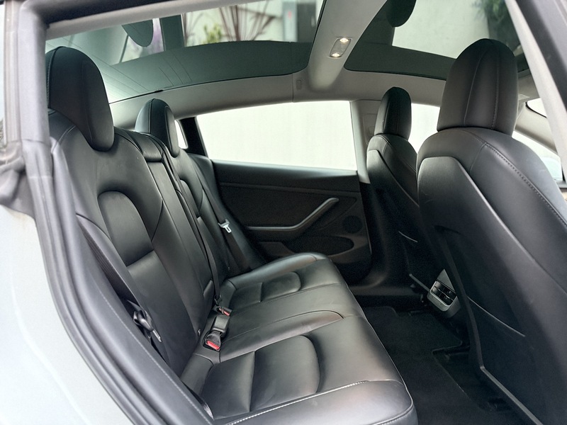 Tesla Model 3 (Dual Motor) Long Range Saloon 4dr Electric Auto 4WDE (346 ps) - U125