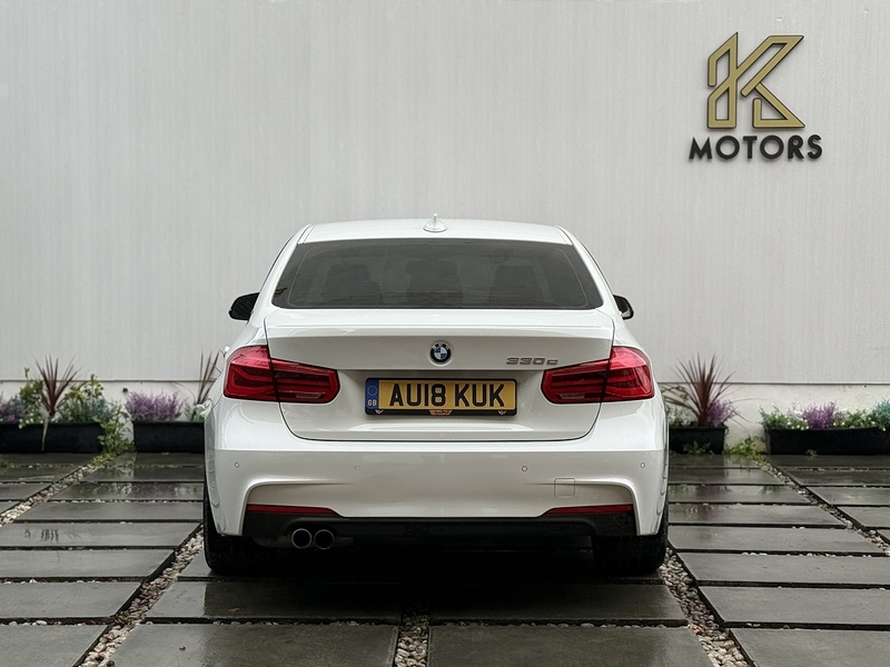 BMW 3 Series 330e M Sport - U128