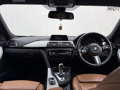 BMW 3 Series 330e M Sport - U128