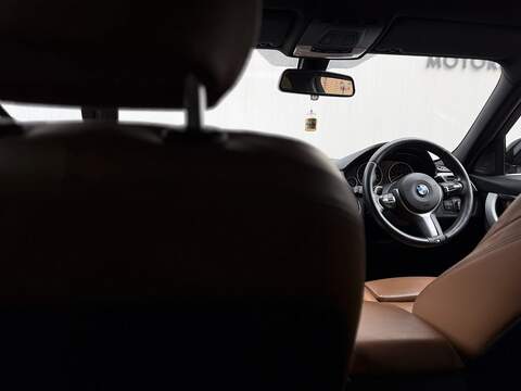 BMW 3 Series 330e M Sport - U128