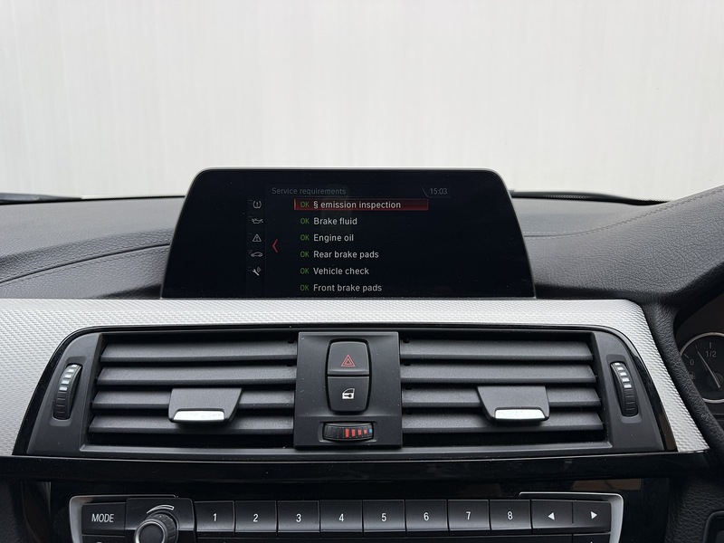 BMW 3 Series 330e M Sport - U128