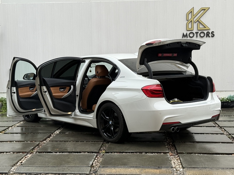 BMW 3 Series 330e M Sport - U128