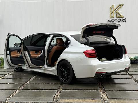 BMW 3 Series 330e M Sport - U128