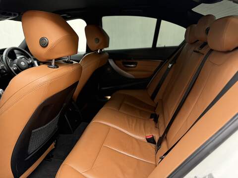 BMW 3 Series 330e M Sport - U128