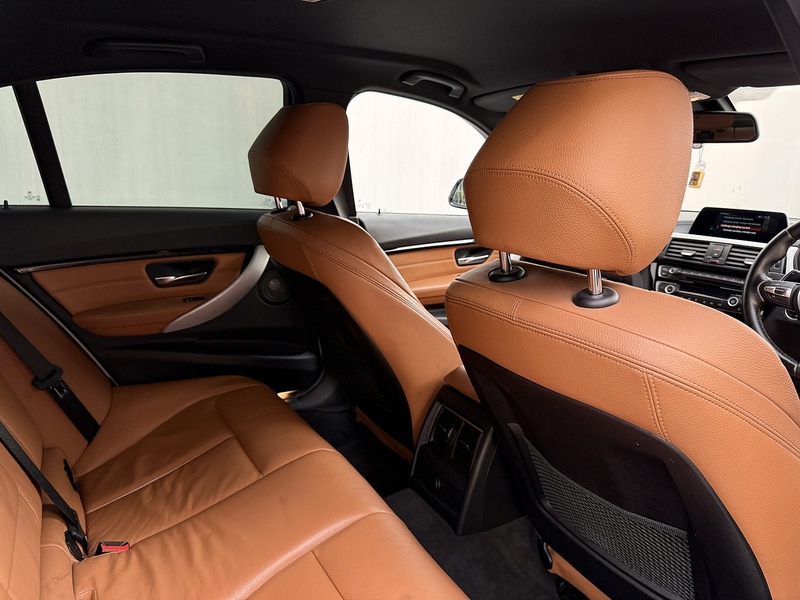 BMW 3 Series 330e M Sport - U128