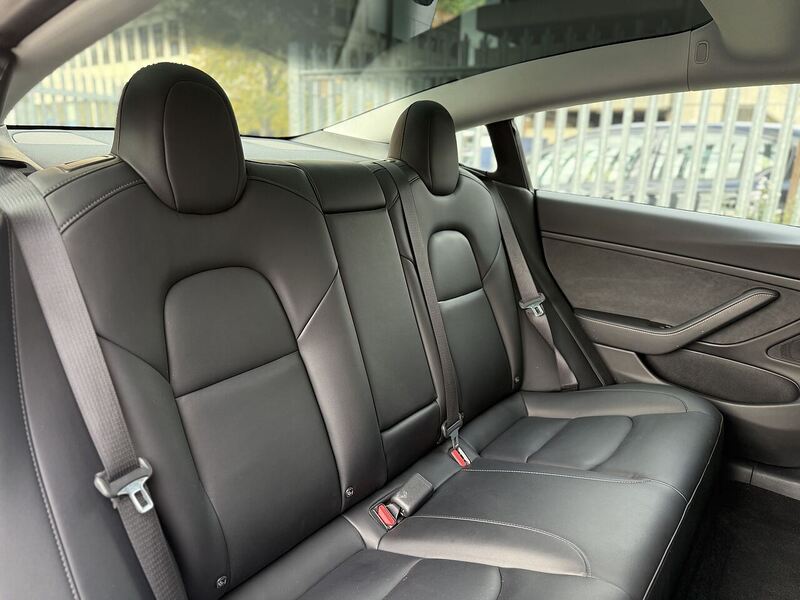 Tesla Model 3 (Dual Motor) Long Range Saloon 4dr Electric Auto 4WDE (346 ps) - U133
