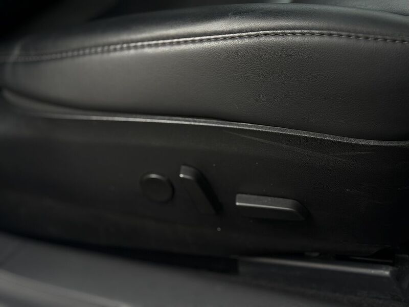 Tesla Model 3 (Dual Motor) Long Range Saloon 4dr Electric Auto 4WDE (346 ps) - U133