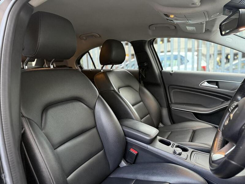 Mercedes-Benz A Class 2.1 A200d Sport (Premium) Hatchback 5dr Diesel 7G-DCT Euro 6 (s/s) (136 ps) - U148