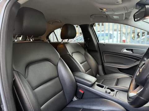 Mercedes-Benz A Class 2.1 A200d Sport (Premium) Hatchback 5dr Diesel 7G-DCT Euro 6 (s/s) (136 ps) - U148